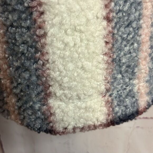 Berkeley Jensen half button collar,  plaid Sherpa. Multiple sizes. NWT. - Picture 5 of 11